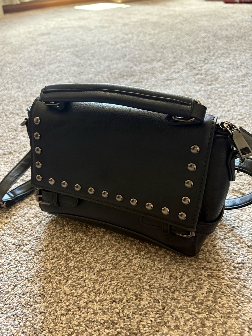 Sam and Hadley brand purse